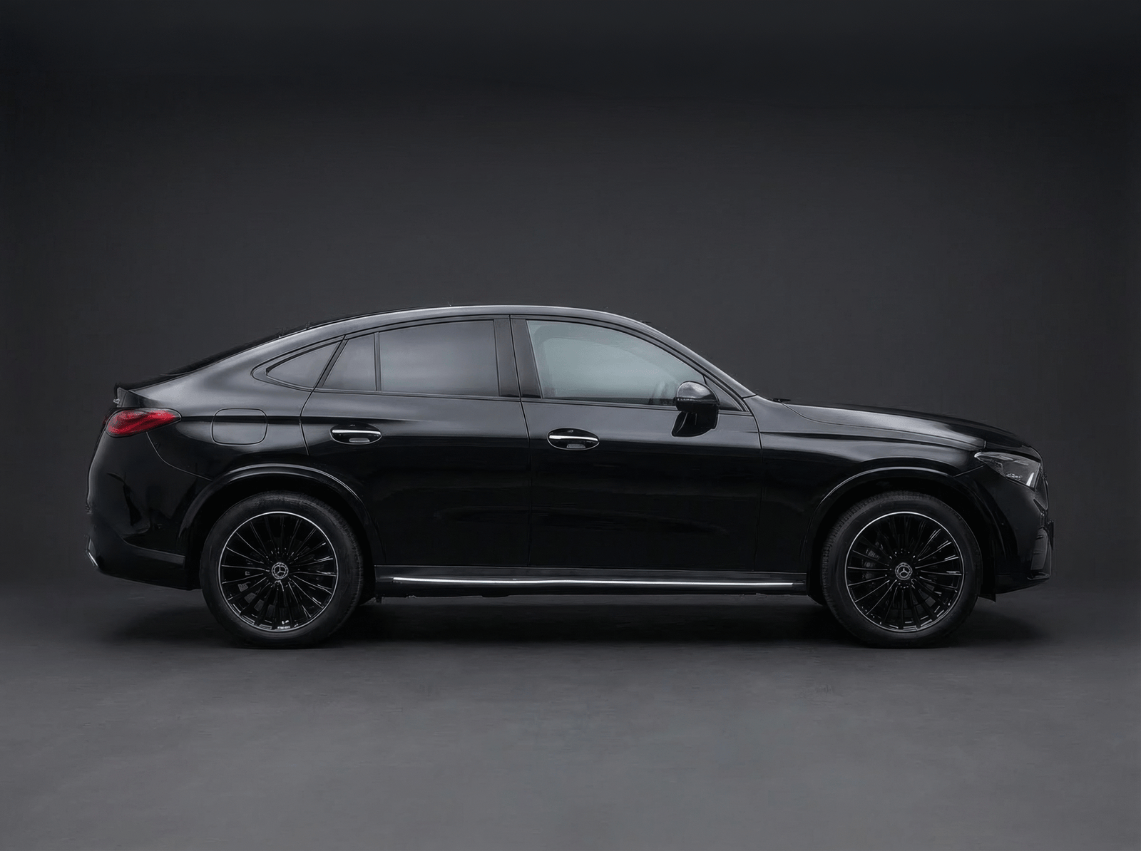 Mercedes GLC 200 2024 - Image 3