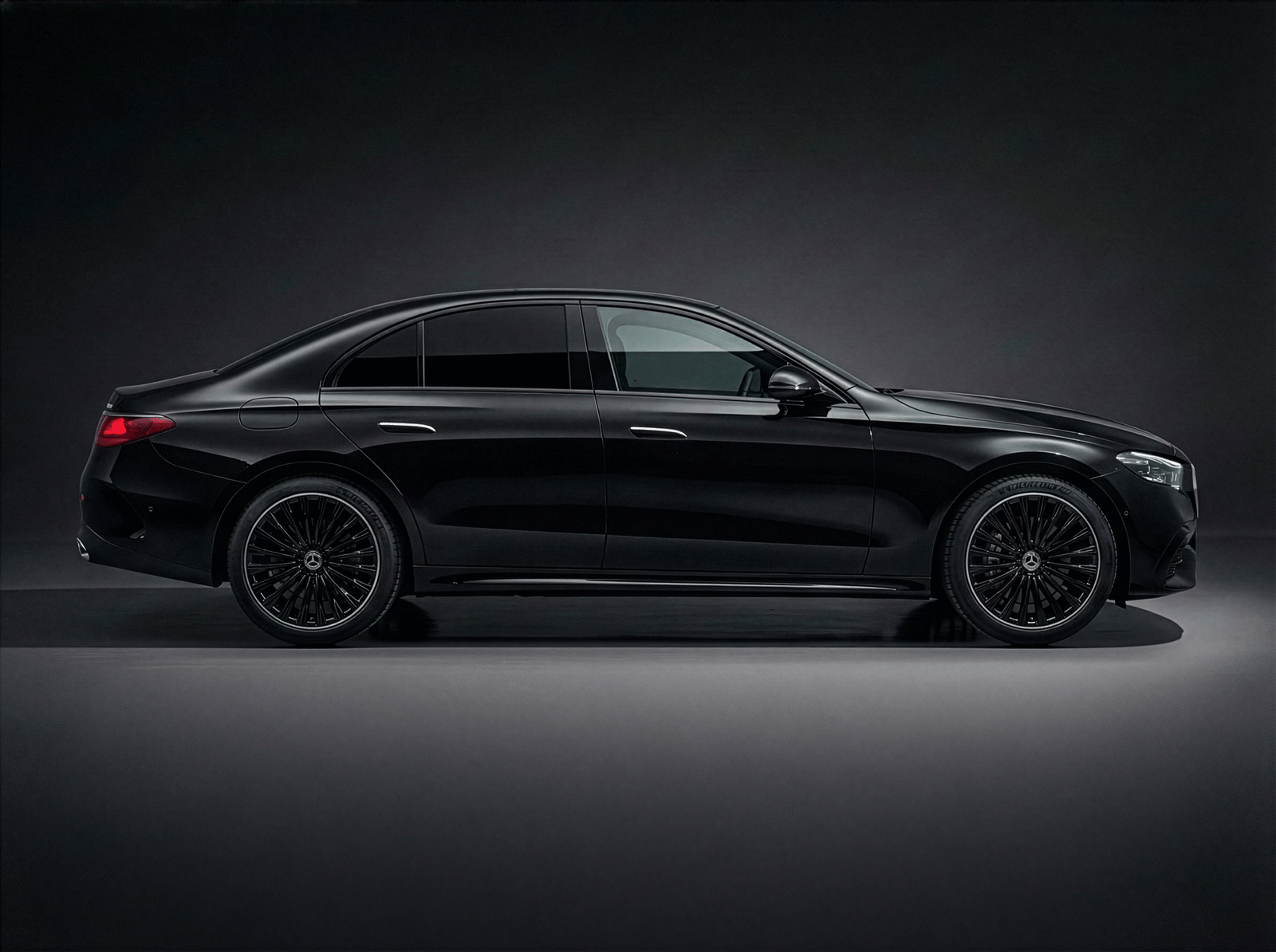 Mercedes E200 2025 - Image 3