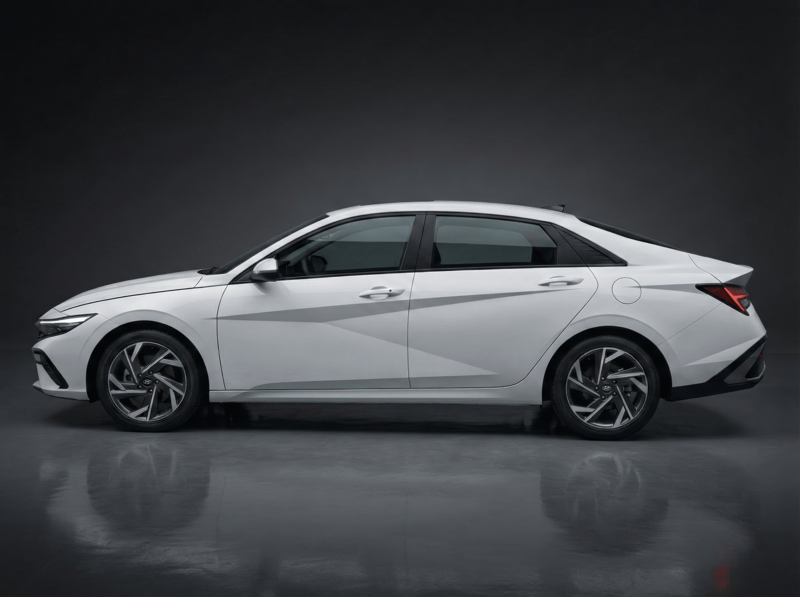 Hyundai Elantra CN7 Facelift 2025 - Image 4