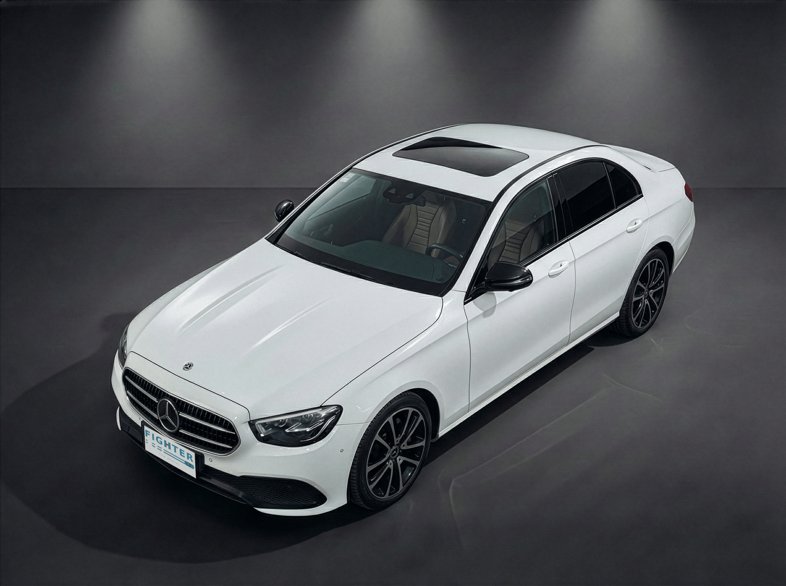 Mercedes E200 2023 - Image 5